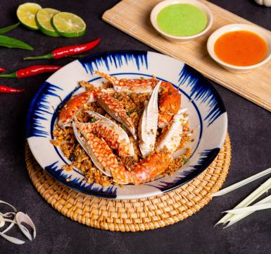 Càng ghẹ rang tỏi