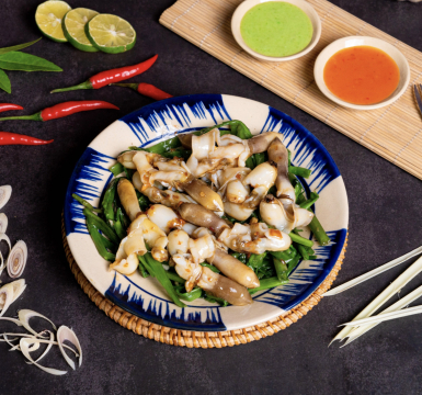 Ốc móng tay xào rau muống